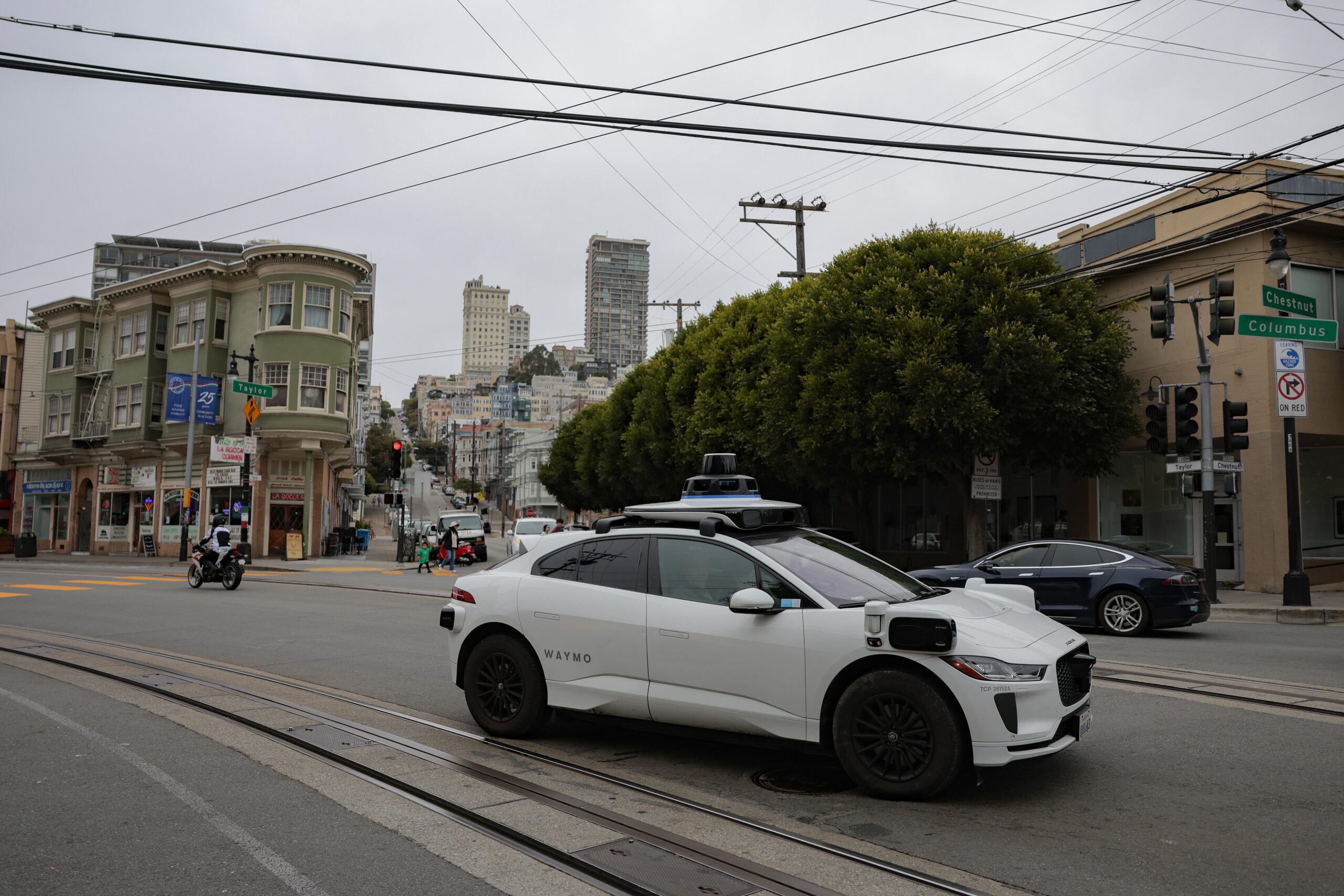 Waymo called the cops on teen riders, raising privacy concerns